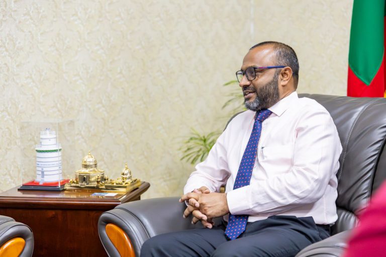 ޢުމްރާވެރިންނަށް އިހުމާލުވި ގްރޫޕްގެ ވެރިން ތަޙުޤީޤުކޮށް ފިޔަވަޅު އަޅާނަން: ޑރ. ޝަހީމް