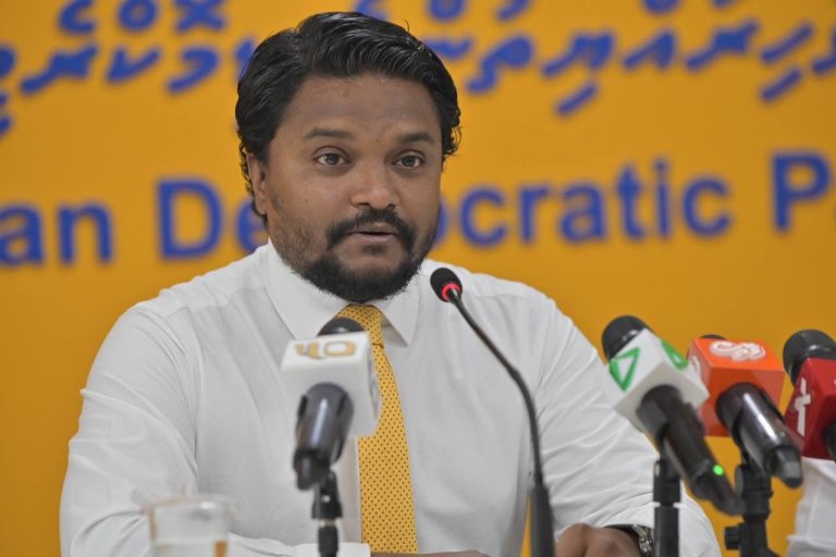 ބޭސްސިޓީ އަށް ސަލާންޖެހުން އަލުން އިޢާދަކުރެވިއްޖެ: އަނަސް