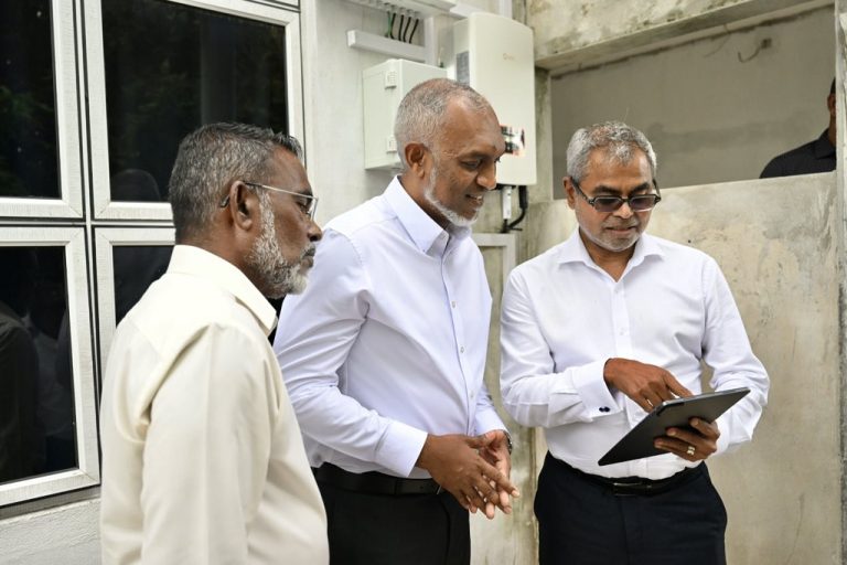އަމިއްލަ ގޭގައި ސޯލަރ ސިސްޓަމް ހަރުކުރުމުގެ މަޝްރޫޢު އިފްތިތާޙްކޮށްފި