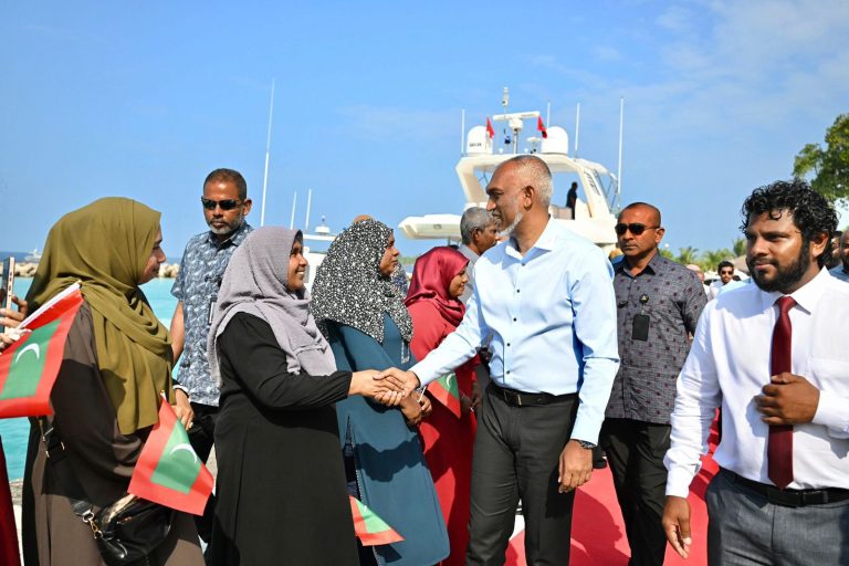 ރައީސް ހއ. ތަކަންދޫއަށް ވަޑައިގެންފި