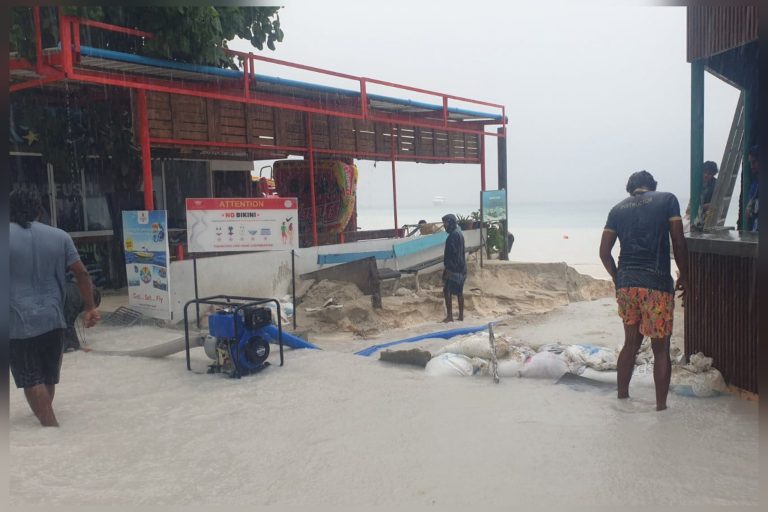 ބައެއް ރަށްތަކަށް ބޯކޮށް ވާރޭވެހޭނެ ކަމަށް ލަފާކޮށް މޫސުމަށް ސަމާލުވުމަށް އިލްތިމާސްކޮށްފި