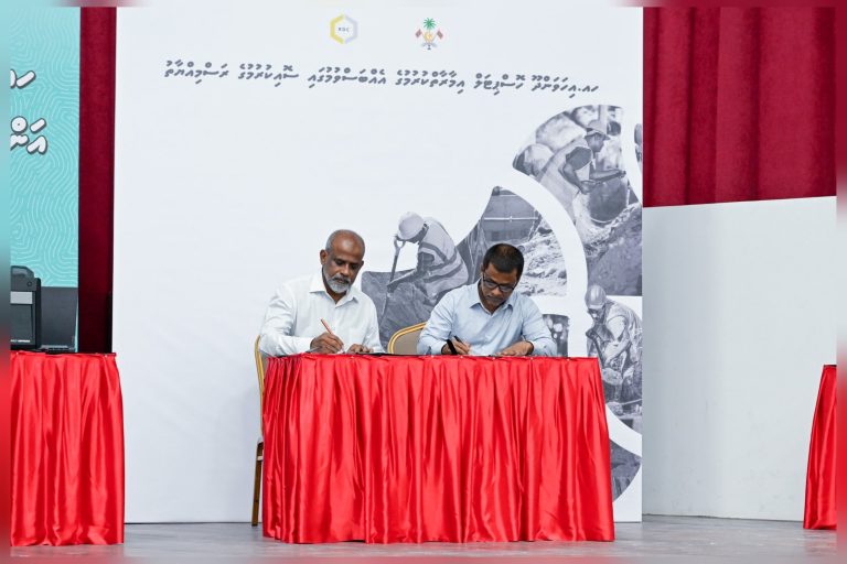 އިހަވަންދޫގެ ހޮސްޕިޓަލު އިމާރަތްކުރުމުގެ އެއްބަސްވުމުގައި ސޮއިކޮށްފި