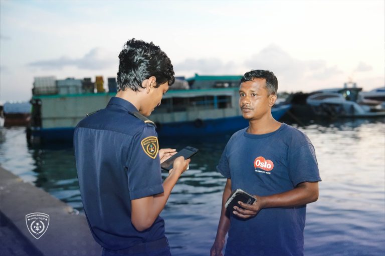 ވިސާ ނެތި ހުޅުމާލޭގައި ވިޔަފާރިކުރަމުން ދިޔަ 6 ބިދޭސީން އަތުލައިގެންފި
