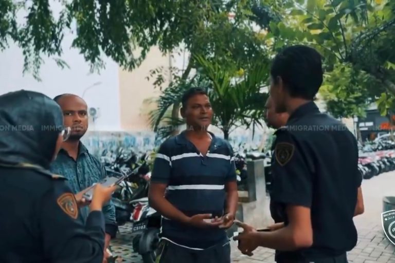 ހީނާމާގެ ޕާކިންގް ސަރަހައްދު ބަލައި ގިނަ އަދަދެއްގެ ބިދޭސީންތަކެއް އަތުލައިގެންފި