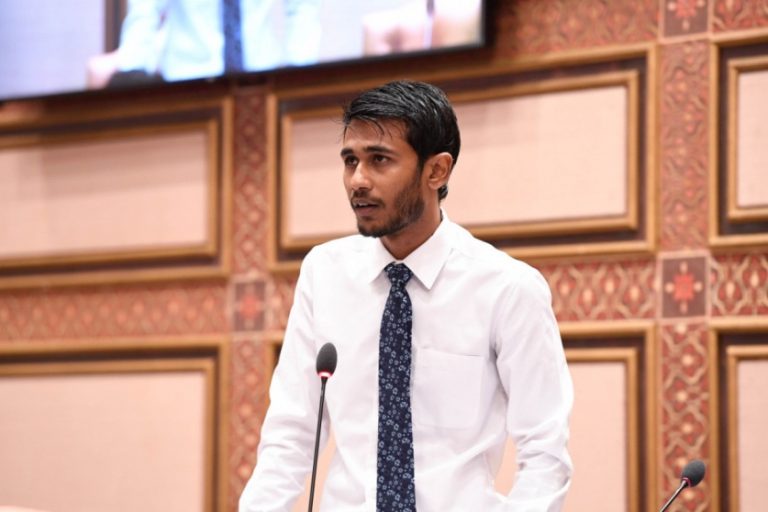 ޑިމޮކްރެޓްސްގެ ވަގުތީ ރައީސަކަށް ފިރުޝާން