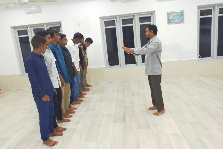 ފޭދޫ އަވަށު އޮފީހުން ނަމާދު ކުރުމުގެ ޕްރޮގްރާމެއް ހުޅުވާލައިފި