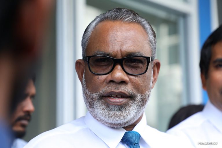 މެންބަރުން އިންތިޚާބުކުރި ޕާޓީން ވަކިވެއްޖެނަމަ އަލުން ވޯޓަކަށް ދާންޖެހޭނެ: އަދުރޭ