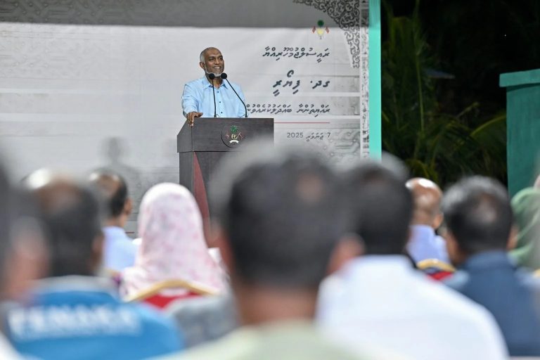 ފިޔޯރީގައި ޤާއިމުކުރާ މަސް ފެކްޓްރީގައި ދުވާލަކު 100 ޓަނުގެ ދަޅުމަސް ބަންދުކުރެވޭނެ: ރައީސް