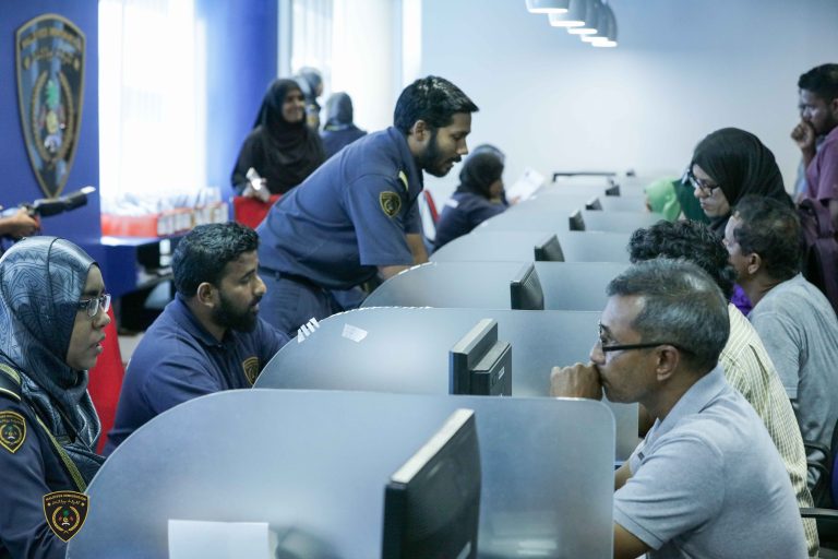 މާދަމާ ސަރުކާރު ބަންދަސް ޕާސްޕޯޓުގެ ޚިދުމަތްތައް ލިބޭނެ