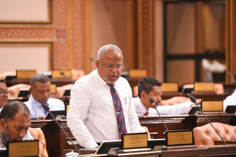 އ.ތ.މ ކޮމިޓީތަކުގެ މެންބަރުންނަށް ރޯދަ އެލަވަންސް ދިނުމަށް ފާސްކޮށްފި