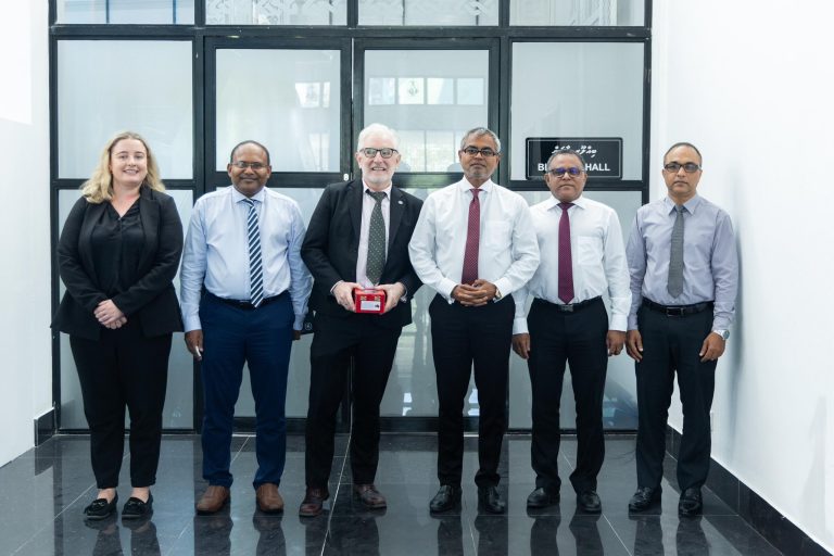 ފަތުރުވެރިކަމާއި ތިމާވެށީގެ ދާއިރާއިން އަޔަލެންޑާއެކު މަސައްކަތް ކުރުމަށް މަޝްވަރާކުރައްވައިފި