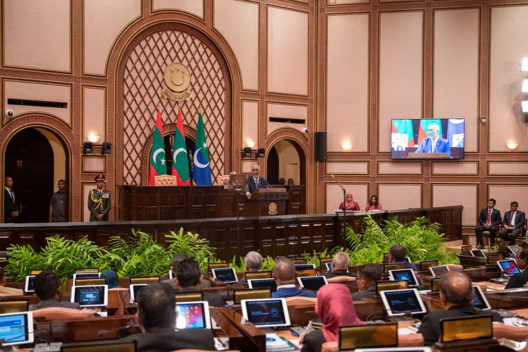ސްކޫލްތައް ފިނިކުރުމުގެ މަޝްރޫޢު މި އަހަރުގެ ތެރޭގައި ނިންމާނަން: ރައީސް
