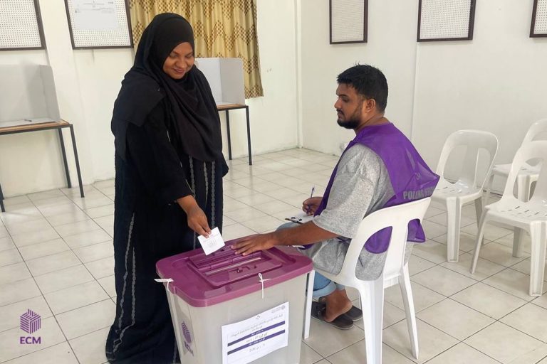 ބައި-އިލެކްޝަންތަކުގައި މިހާތަނަށް ވޯޓުލީ %21 މީހުން