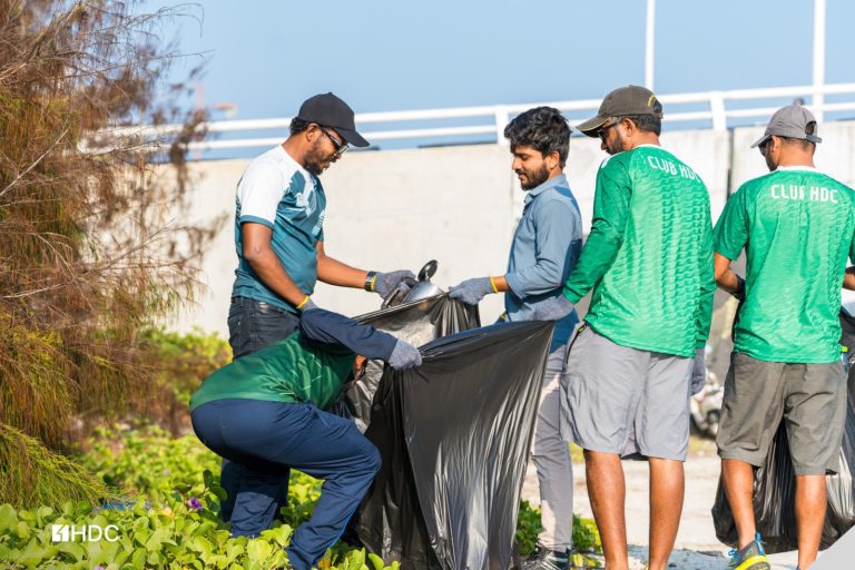 ރޯދައަށް ހުޅުމާލެ ސާފުކުރުމުގެ ޕުރޮގުރާމެއް އެޗްޑީސީން ފަށައިފި