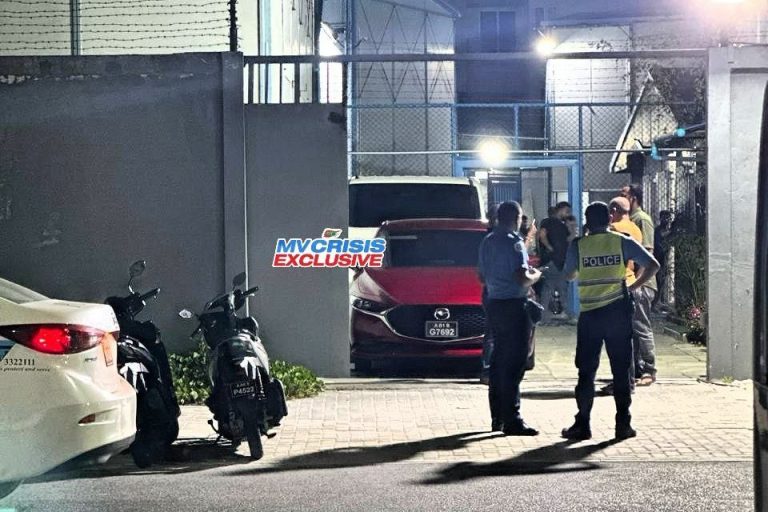 އިމިގްރޭޝަންގެ ބެލުމުގެ ދަށުގައި ތިބި ބަޔަކު ކާނާ ވިހަވެގެން ފަރުވާ ދެނީ