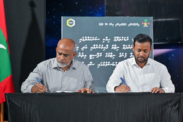 ކުޑަހުވަދޫ ހިއްކި ސަރަހައްދު ފެނާއި ނަރުދަމާ މަސައްކަތް އާރުޑީސީ އާއި ހަވާލުކޮށްފި
