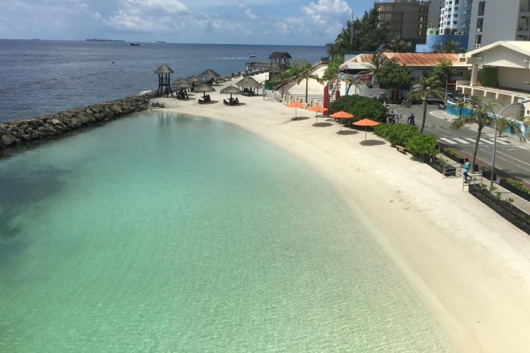 ރަސްފަންނު މަރާމާތުކުރަން ހޮނިހިރު ދުވަހުން ފެށިގެން ބަންދު