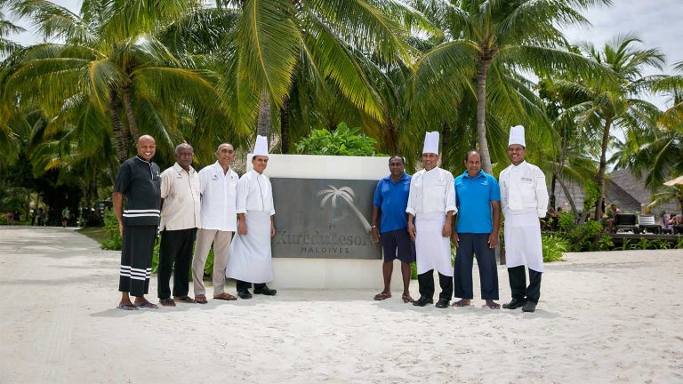 ރިސޯޓު މުވައްޒަފުންނަށް ތުނބުޅި ބެހެއްޓޭ ގޮތް ހަދަން ގަރާރެއް ހުށަހަޅައިފި