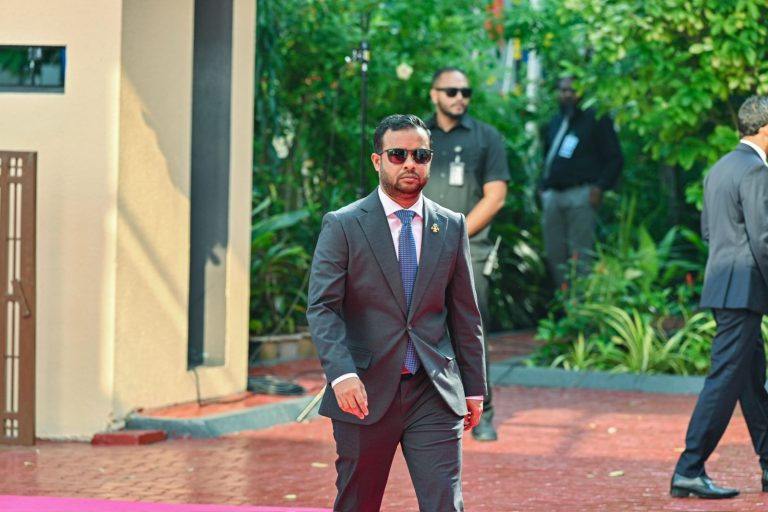 ސަރުކާރުން އިސްކަން ދެނީ އާބާދީއާއި ތަރައްގީ އެއްފަސްކުރުމަށް: މުއްތަލިބް