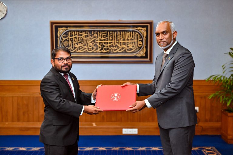 ޖޭއެސްސީގެ ނައިބު ރައީސްގެ މަޤާމުން ޔަޒްމީދު އިސްތިއުފާ ދެއްވައިފި