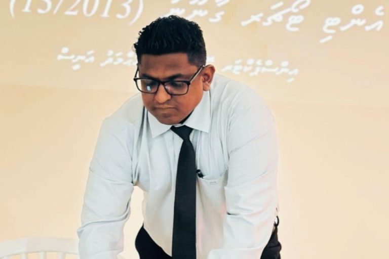 ޕޮލްކޯގެ ސީއީއޯގެ މަޤާމުން އަނީސް ސަސްޕެންޑްކޮށްފި