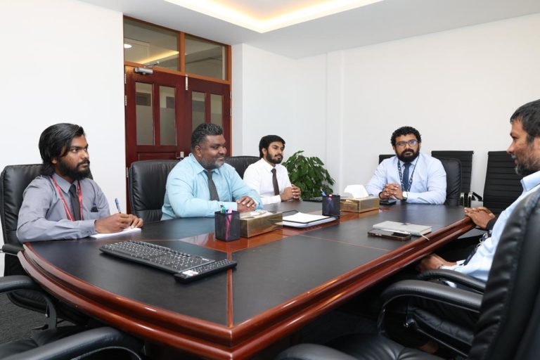 އޭވިއޭޝަން ދާއިރާއިން 100 ޒުވާނުން ތަމްރީން ކުރަނީ