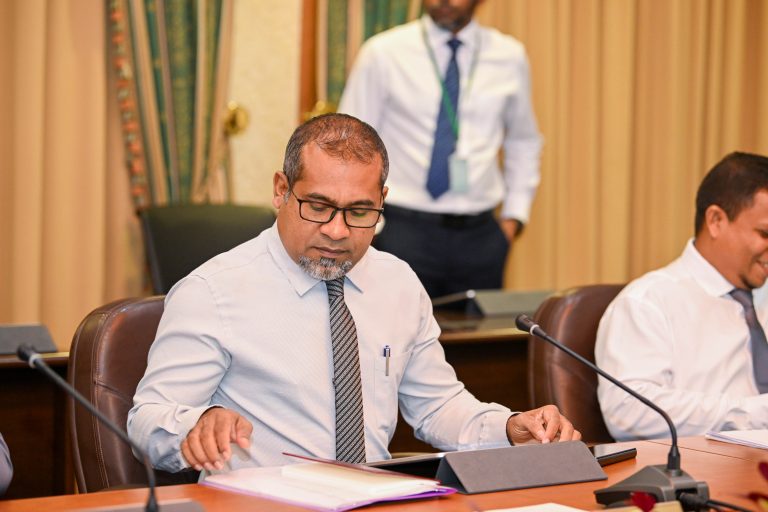 ބިންހެލުމުގެ އަސަރުކުރި ފަރާތްތަކަށް ޚާރިޖީ ވަޒީރު ތަޢުޒިޔާ ދަންނަވައިފި