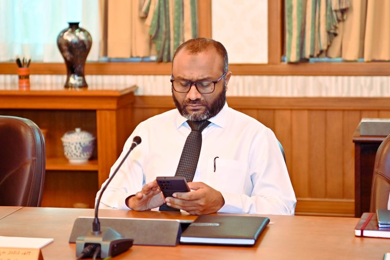 ހަނދާ ބެހޭ ގޮތުން ވަކި ގޮތެއް ކަނޑައެޅެންދެން ތަރާވީޙް ނަމާދު ކުރިއަށް ގެންދަންވާނެ: ޑރ. ޝަހީމް