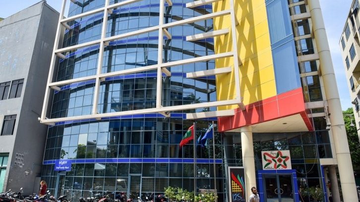 ޕޯސްޓް މެދވުެރިކޮށް އެތެރެކުރި ތިން ކިލޯގެ ކެނަބިސް އަތުލައިގެންފި