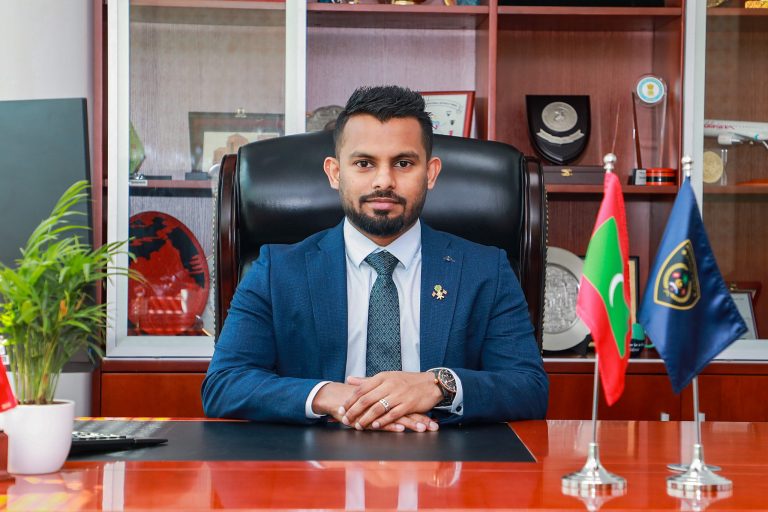 530،000ރ. އާއެކު ޑިޓެންޝަނަށް ގެންދެވުނު ބިދޭސީއަކު ޝަމްޢާންގެ އަމުރަށް ދޫކޮށްލާފައިވޭ: ފުލުހުން