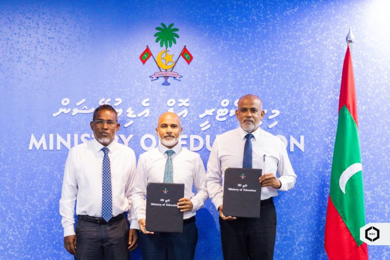 ފިއްލަދޫއާއި ހުޅުދުއްފާރު ސްކޫލްގެ ނުނިމި ހުރި މަސައްކަތްތައް އާރްޑީސީއާ ހަވާލުކޮށްފި