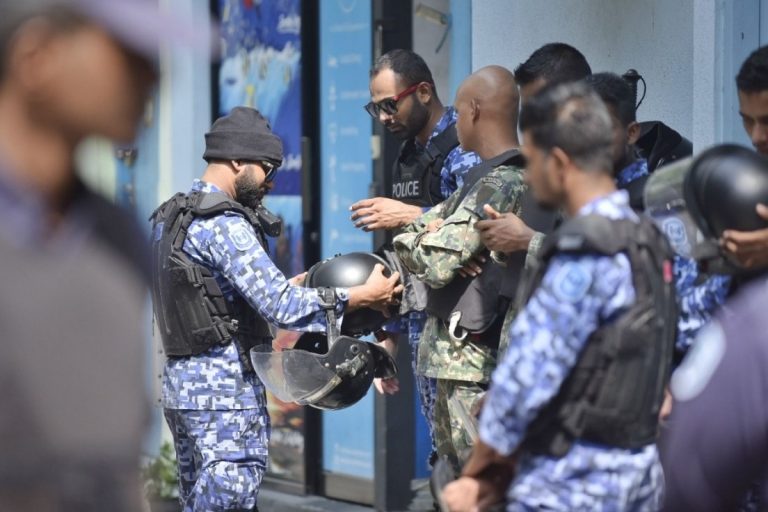 ގައުމީސަލާމަތަށް ނުރައްކަލެއް އޮތްކަމުގެ މައުލޫމާތު ލިބުމާކު ފުލުހުންނައި ސިފައިންގެ ހާއްސަ އޮޕަރޭޝަނެއް ފަށައިފި
