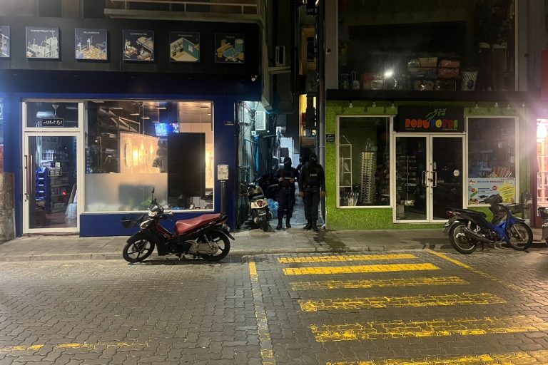 ކުރިއަށްދަނީ ކައުންޓަރ-ޓެރަރިޒަމް އޮޕަރޭޝަނެއް، ކަންބޮޑުވާންޖެހޭ ކަމެއް ނެތް: ޚާރިޖީ ވުޒާރާ
