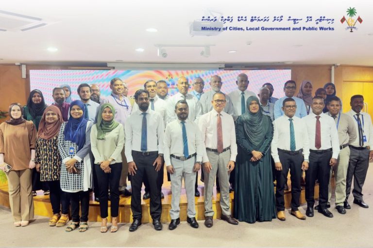 12 ރަށުގައި ކުޑަކުދިންގެ ޕާކް ހަދަން 3 ކުންފުންޏަކާ ހަވާލުކޮށްފި
