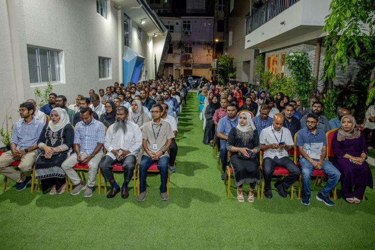 ސްޓެލްކޯ އެމްޑީގެ ފަރާތުން މުވައްޒަފުންނަށް ޚާއްސަ ތަރާވީހެއް ދެއްވައިފި