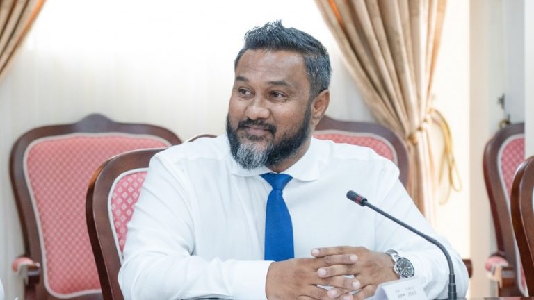 ސުޕްރީމް ކޯޓުން މެންބަރު ސިނާންގެ ގޮޑީގެ މައްސަލަ ބަލައިގެންފި