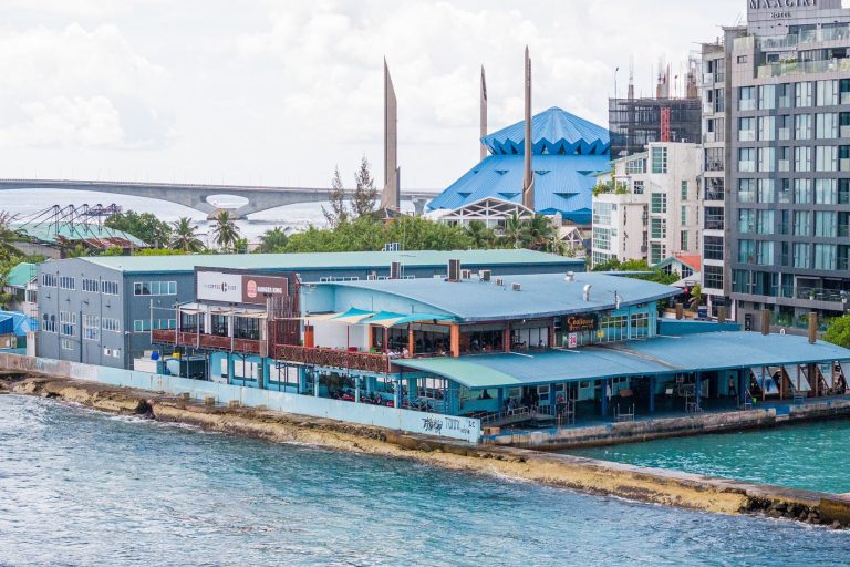 އަތޮޅު ލޯންޗްތަކުން ހެންވޭރު ޓާރމިނަލް ބޭނުންކުރަން ފަށައިފި