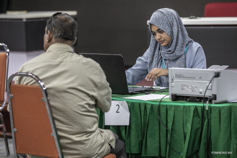 ހޮނިހިރު ދުވަހު މާލޭގައި ގޮވާމުން ފިޠުރު ޒަކާތް ބަލައިގަންނަން ފަށަނީ