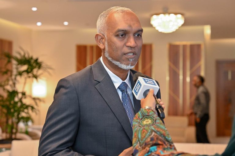 ޢަދުލު އިންސާފު ޤާއިމްކުރުމުގައި ޖަވާބުދާރީވާންޖެހޭނީ ހަމައެކަނި ރައްޔިތުންނަށް: ރައީސް
