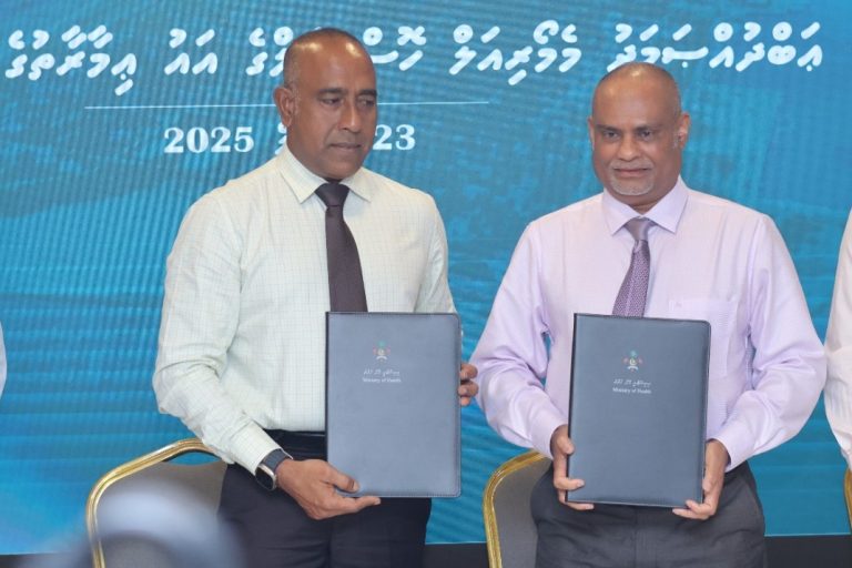 ތިނަދޫ އައު ހޮސްޕިޓަލް އިމާރާތް ކުރުމުގެ އެއްބަސްވުމުގައި ސޮއިކޮށްފި