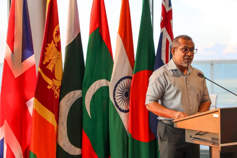 ޚާރިޖީ ވަޒީރު ކޮމަންވެލްތު ދުވަހުގެ ތަހުނިޔާ ފޮނުއްވައިފި