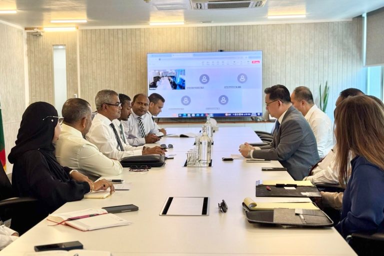 ޝަންގްރިލާ އަލުން ހުޅުވުމުގެ މަސައްކަތް އަވަސްކުރުމަށް ސަރުކާރަށް އެހީވެވޭނެ ގޮތްތަކާ ގުޅޭގޮތުން މަޝްވަރާކޮށްފި