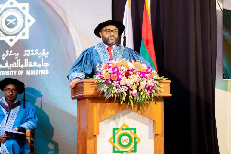 އައިޔޫއެމް އަކީ ޤައުމުގެ އިސްލާމީ ޝަޚުސިއްޔަތު ދެމެހެއްޓުމުގައި މުހިންމު މަސައްކަތްތަކެއްކުރާ ޢިލްމީ ބިނާއެއް: ޑރ. ޝަހީމް