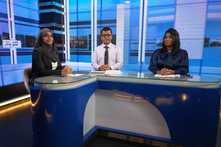 ފިލިޕީންސް އިން ރާއްޖެއަށް މެޑިސިން ކިޔެވުމުމަށް ތިން ސްކްލަރޝިޕް ދީފި