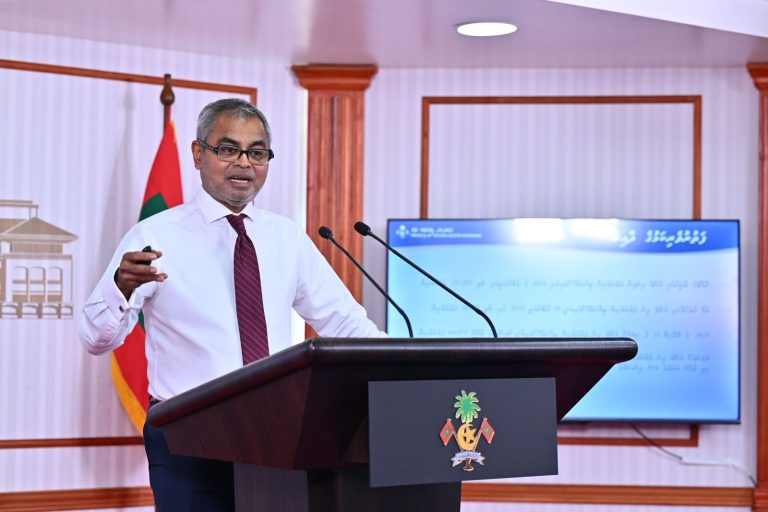 ޝަންގްރިލާ ރިސޯޓު ވަރަށް އަވަހަށް ހުޅުވޭނެ: ވަޒީރު ޠާރިޤު