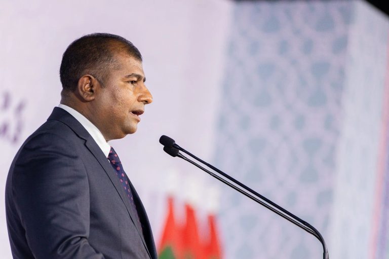 ތަރިކައިގެ ހަރަކާތްތައް ހުށަހަޅައިދޭއިރު ދީނީ ހަމަތަކާ އުސޫލުން ބޭރު ނުވާނެ: ވަޒީރު އާދަމް ނަޞީރު