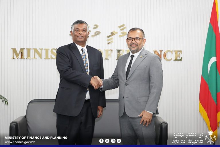 ރާއްޖެއާއި އިންޑިއާ އާ ގުޅިގެން މަސައްކަތް ކުރުމަށް މަޝްވަރާކޮށްފި