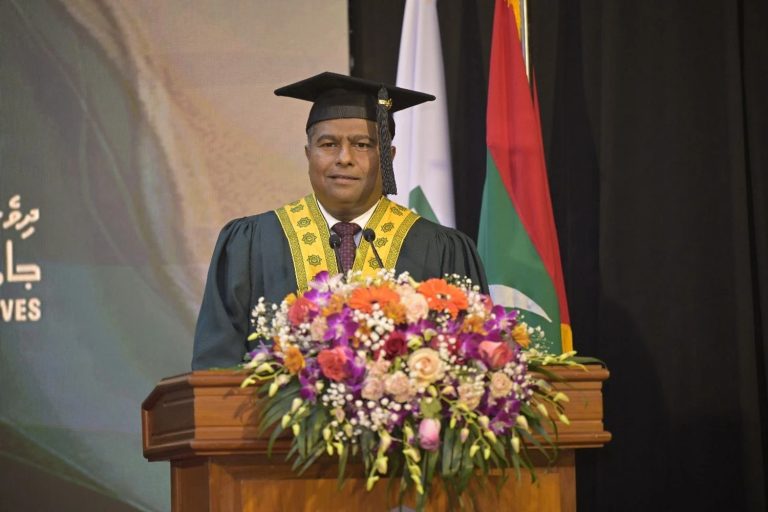 ދިވެހިންގެ ދީނީ ހޭލުންތެރިކަމުގެ އެންމެ އަލި ދަންމަރަކީ އައިޔޫއެމް: ވަޒީރު އާދަމް ނަޞީރު