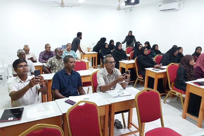 އުތުރުގެ ތިން އަތޮޅުގެ ދަނޑުވެރިންނަށް ވިޔަފާރި މެނޭޖްމަންޓް ތަމްރީން ދީފި