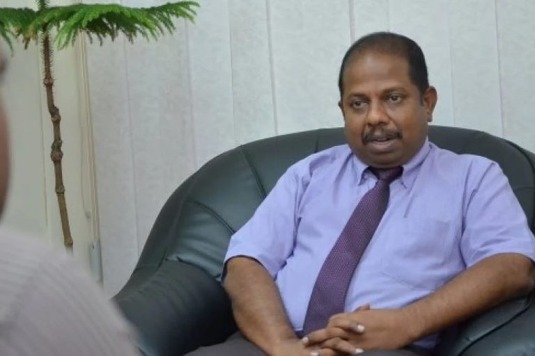 ރައުދުއާ އާއިލީ ގުޅުން އޮންނާތީ ކޮމިޝަނުން ހަބީބު އިސްތިއުފާ ދެއްވައިފި